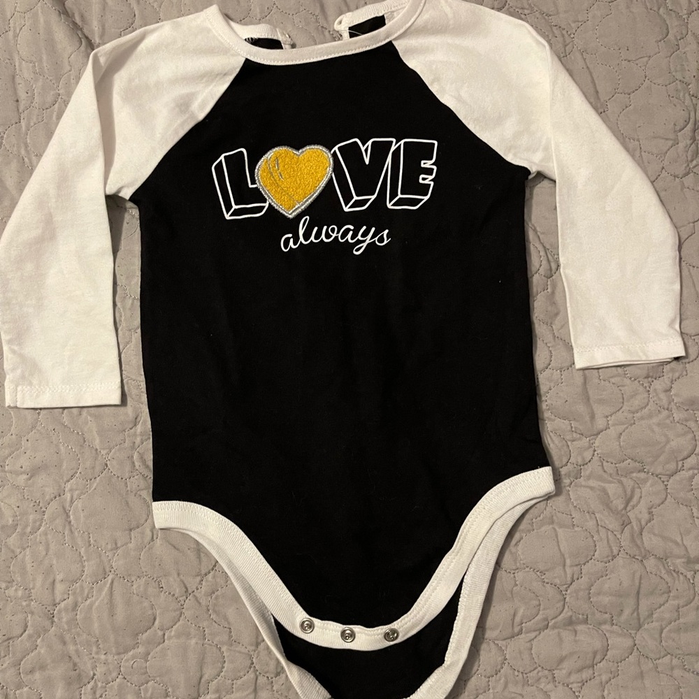 Garanimals, long sleeve onesie “Love Always”, 18 m